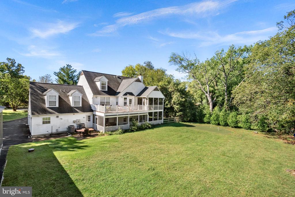 19091 YOUNGS CLIFF ROAD