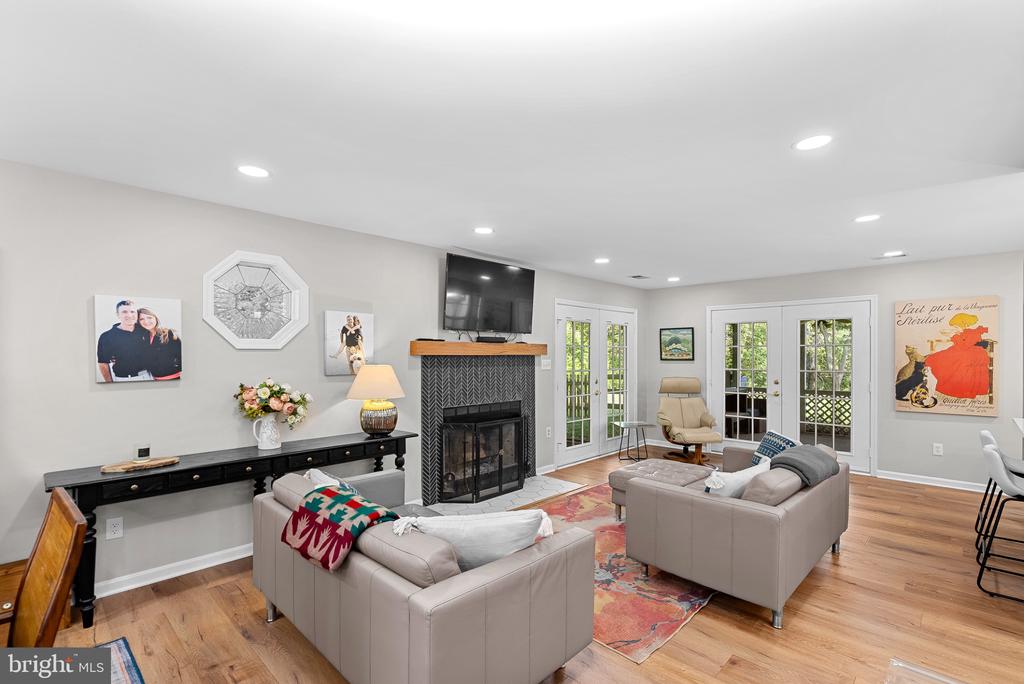 19091 YOUNGS CLIFF ROAD