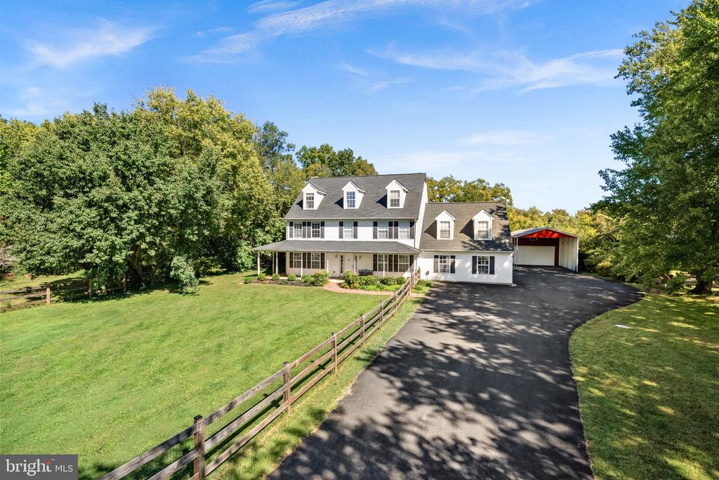 19091 YOUNGS CLIFF ROAD