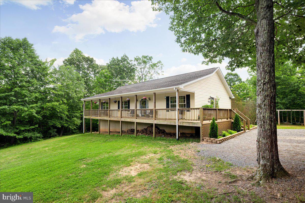 2884 Thoroughfare Rd