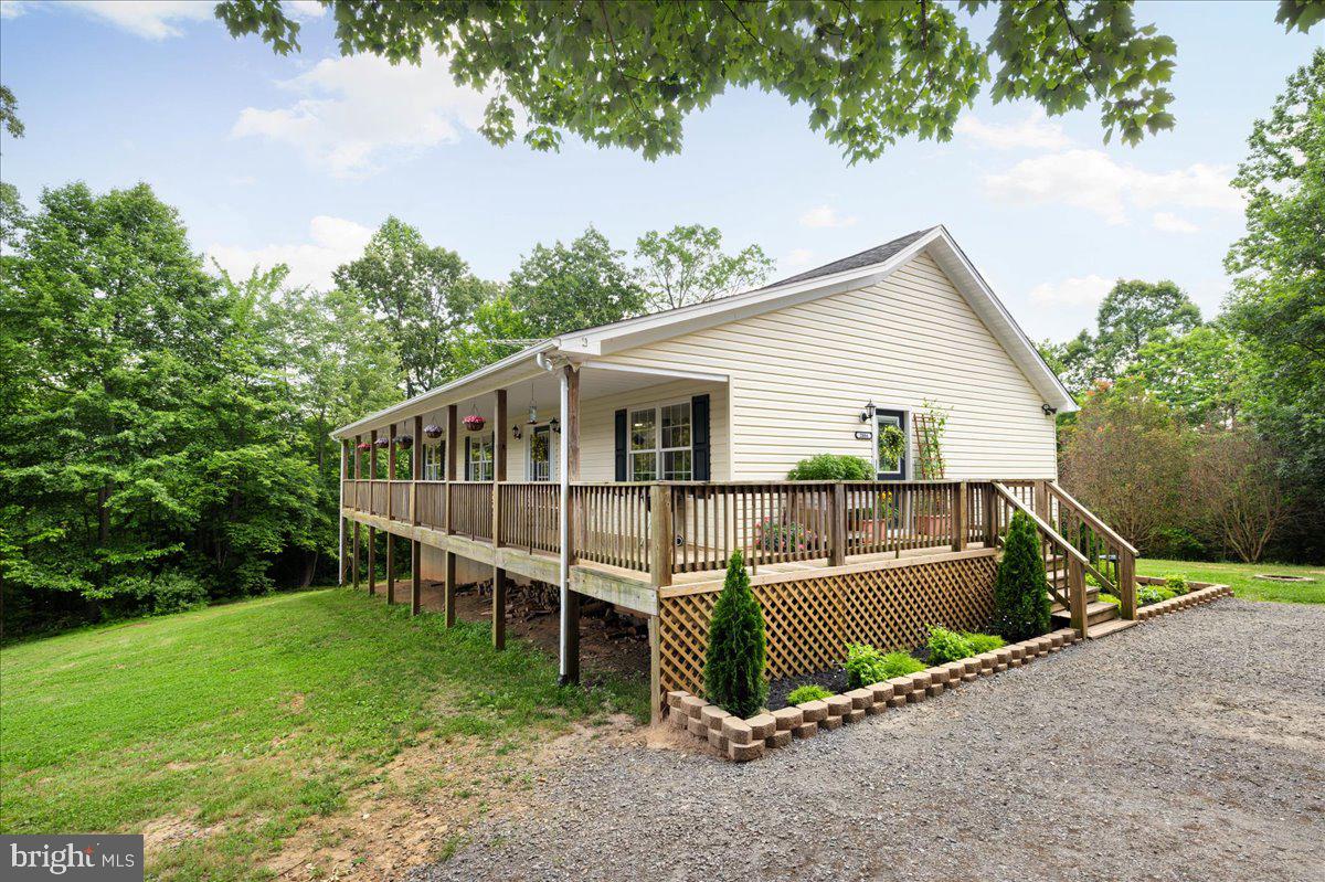 2884 Thoroughfare Rd