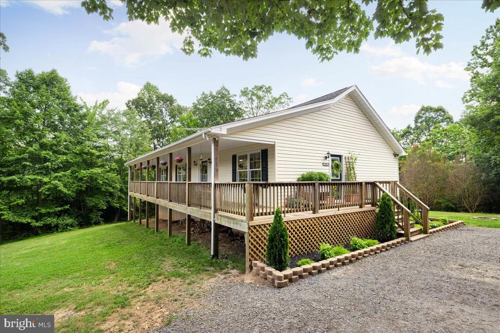2884 Thoroughfare Rd
