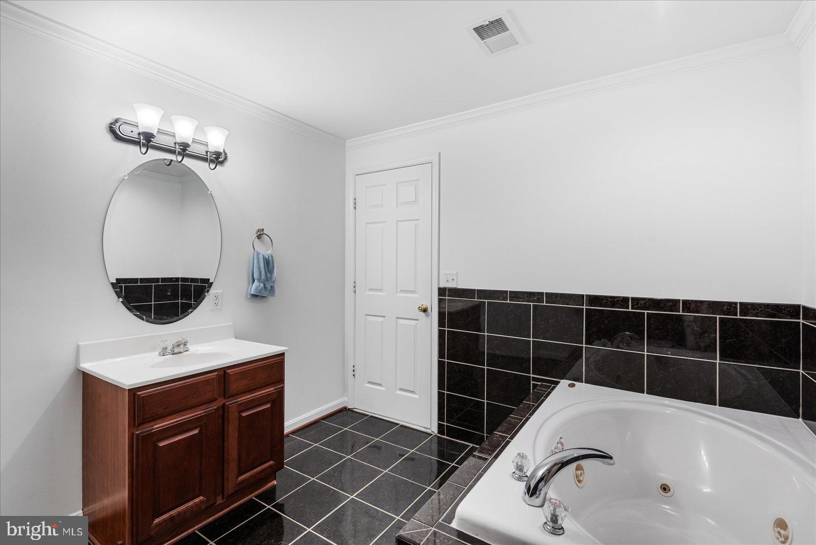 1396 Meander Run Rd