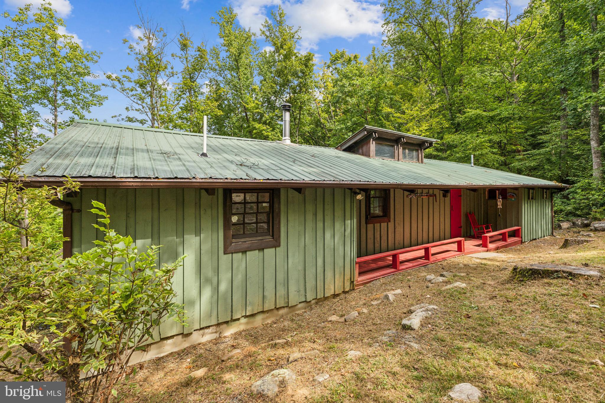 97 Florence Ln