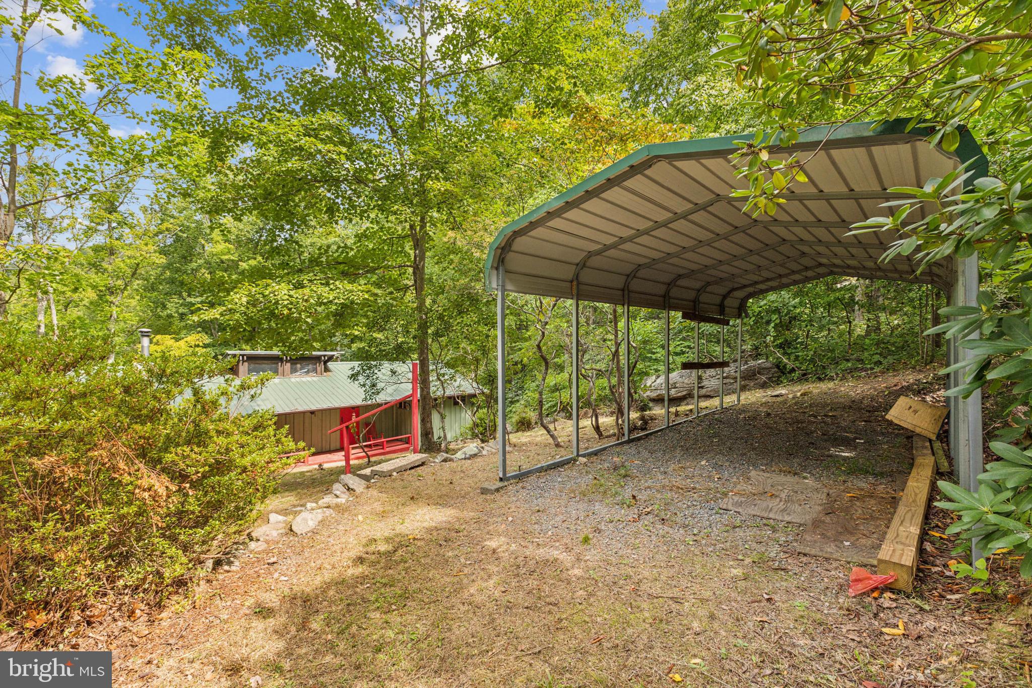 97 Florence Ln