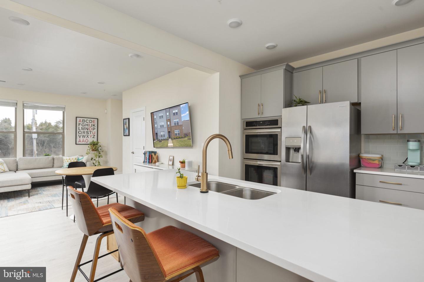 10354 RATCLIFFE TRAIL