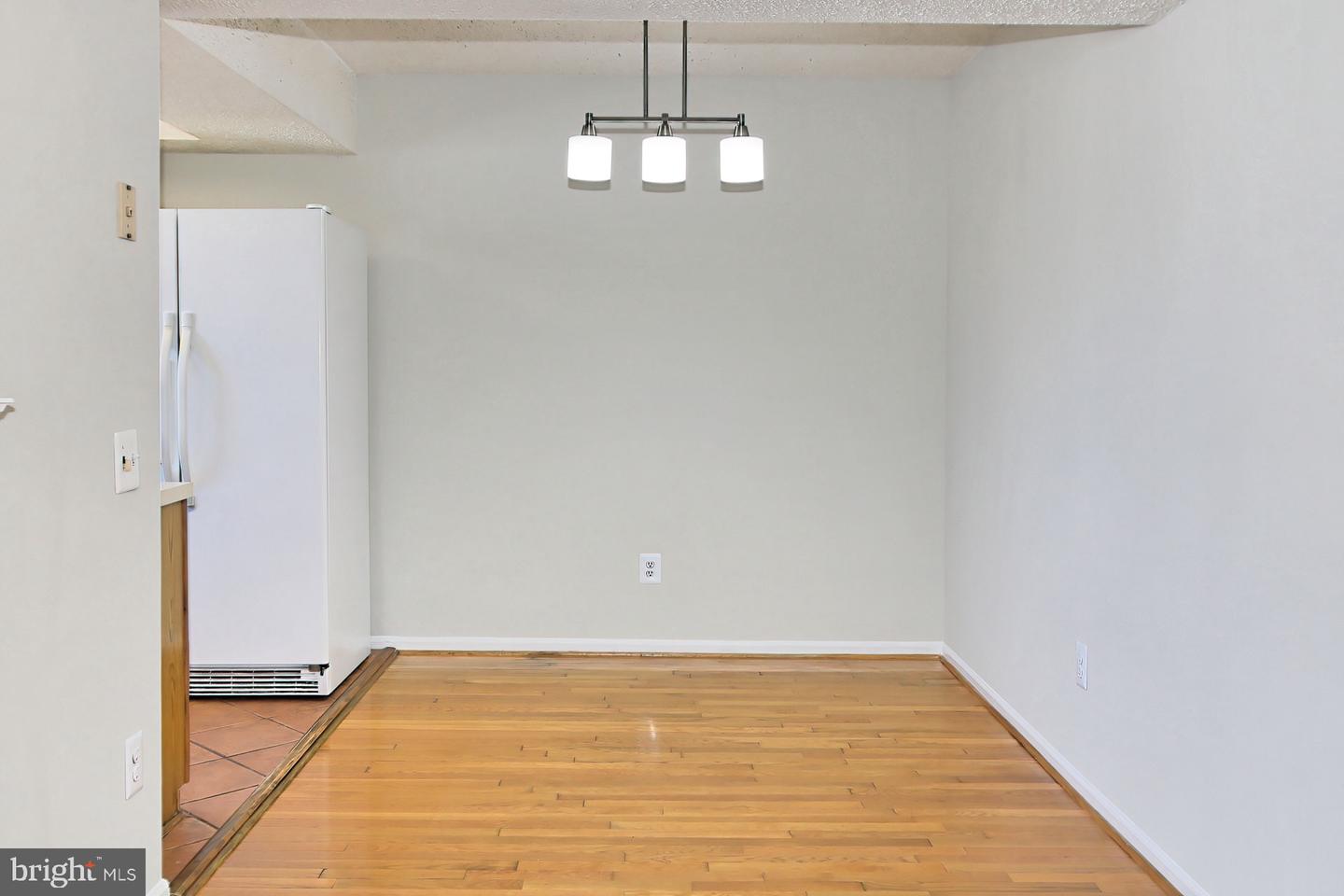 9320 CASPIAN WAY Unit: 302