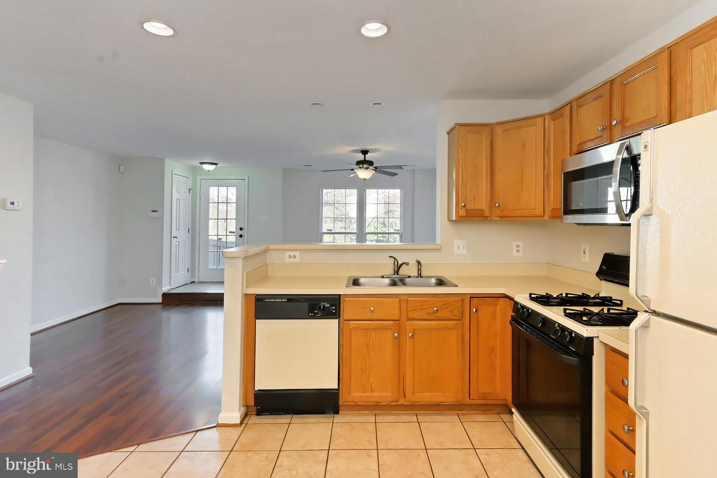 9316 FRINGE TREE LANE