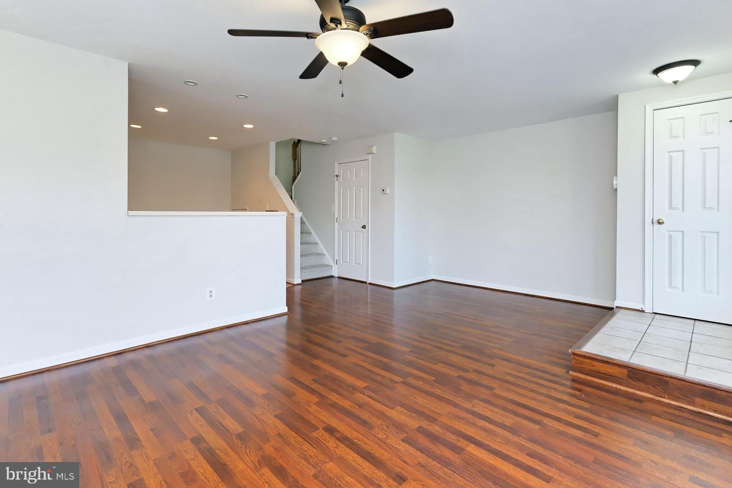9316 FRINGE TREE LANE