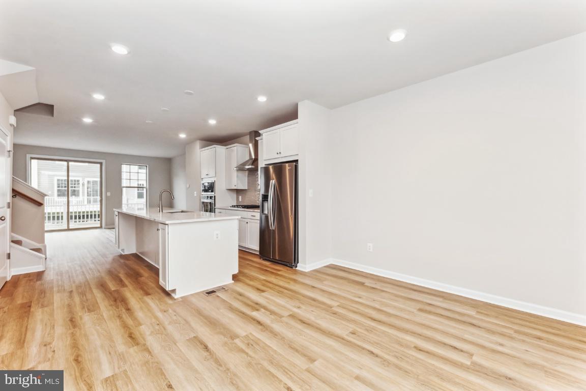 9304 BARNES LOOP