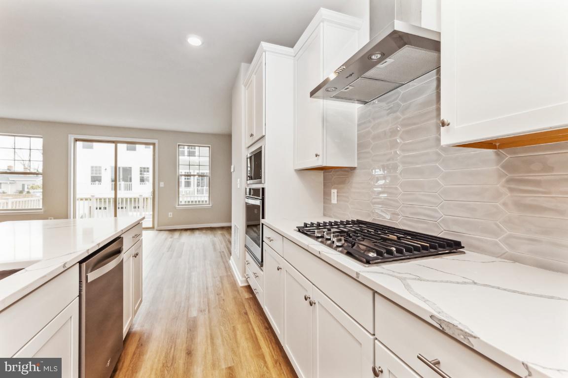 9304 BARNES LOOP