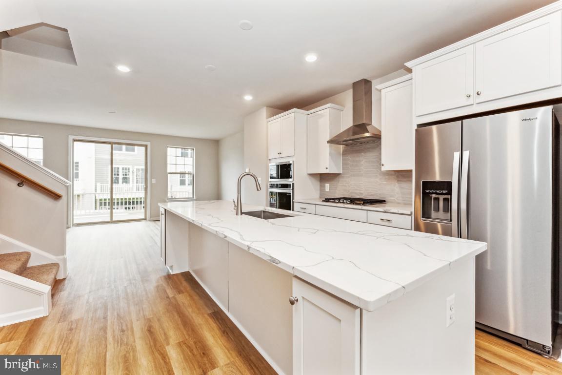 9304 BARNES LOOP