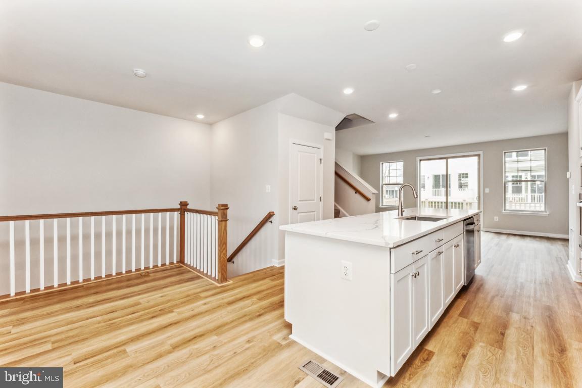 9304 BARNES LOOP
