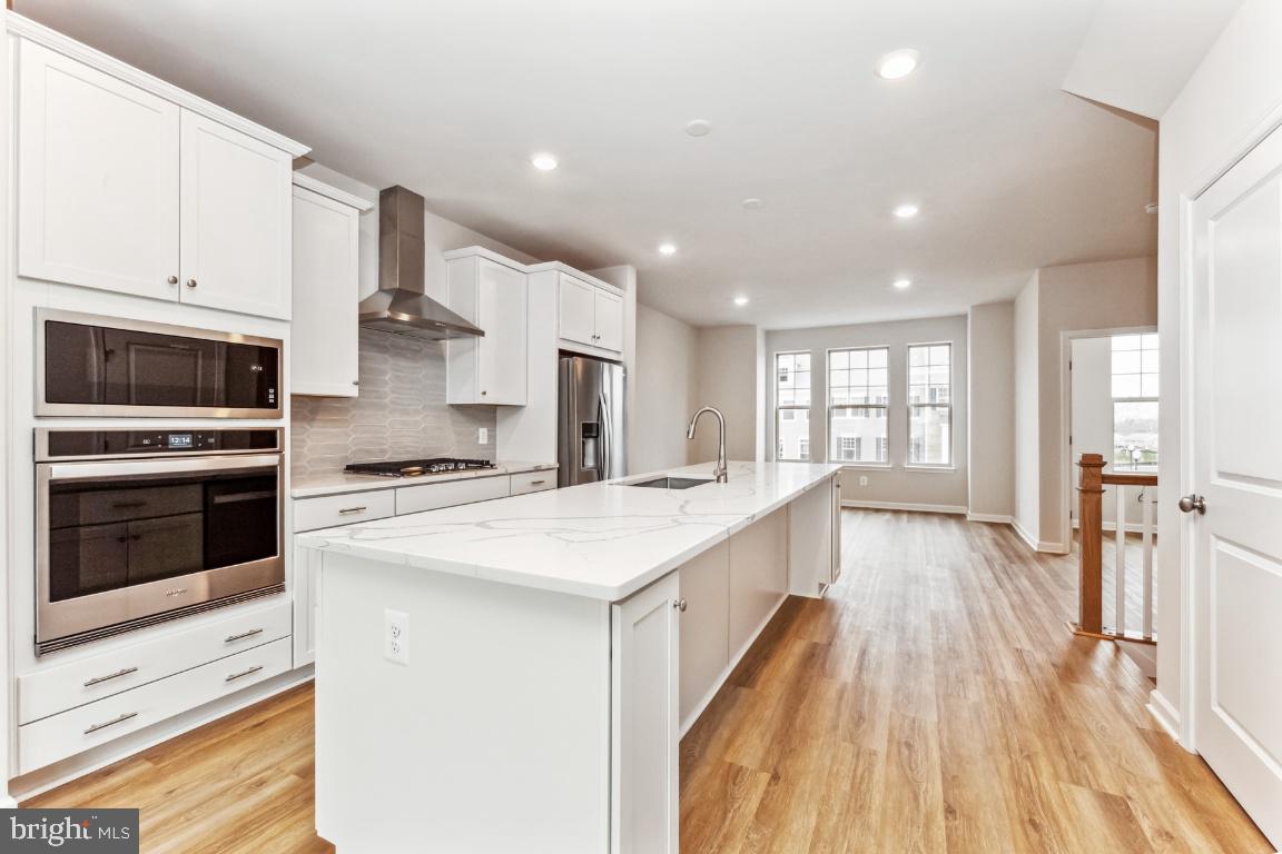 9304 BARNES LOOP