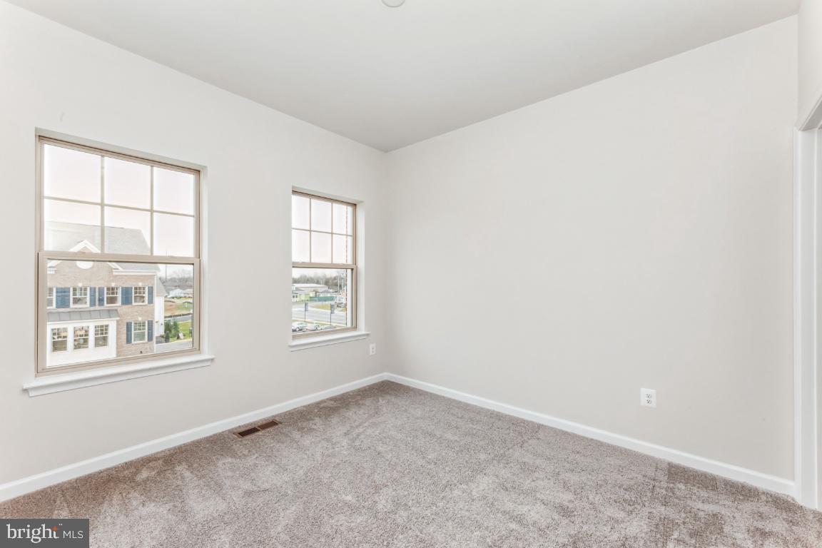 9304 BARNES LOOP