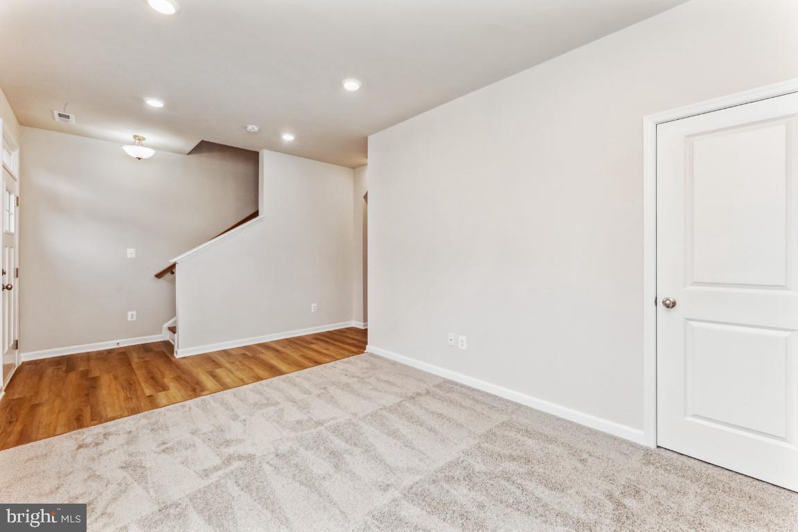 9304 BARNES LOOP