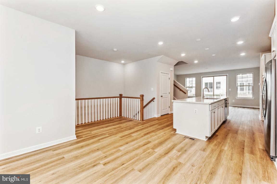 9304 BARNES LOOP