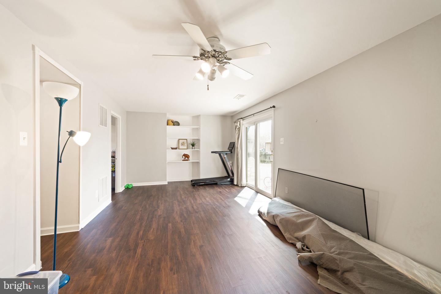 10054 WILLA LANE