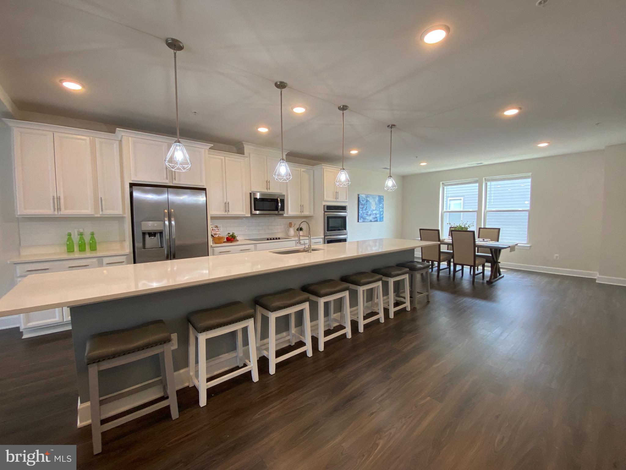 10411 RATCLIFFE TRAIL
