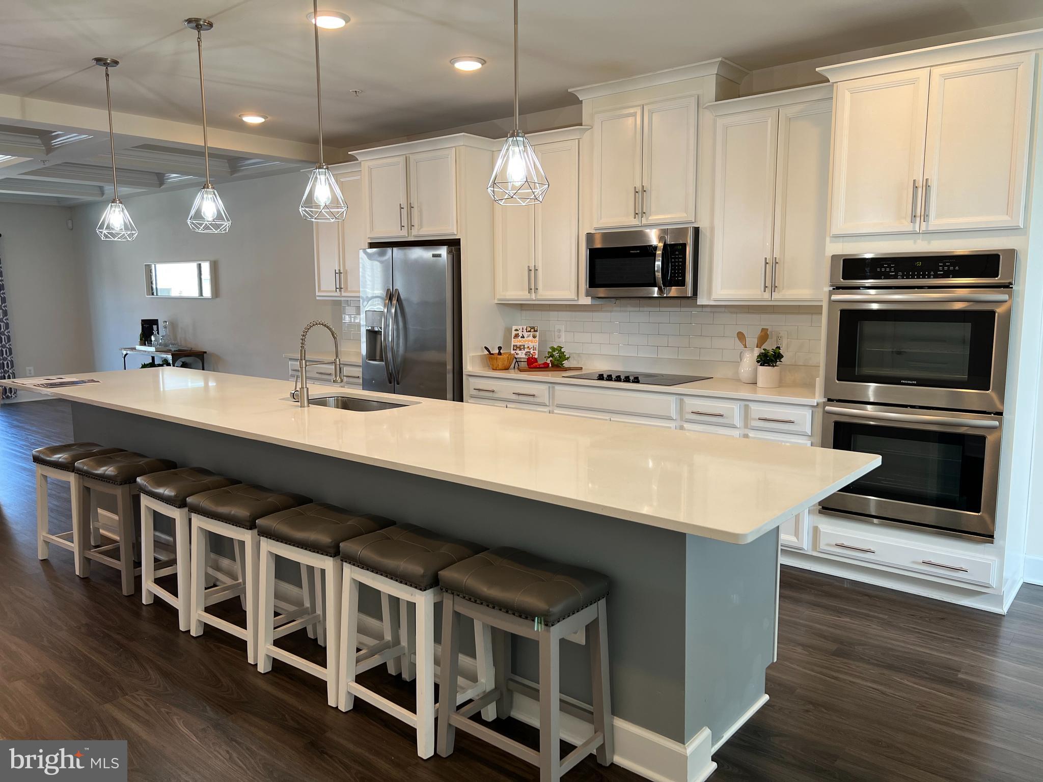 10411 RATCLIFFE TRAIL