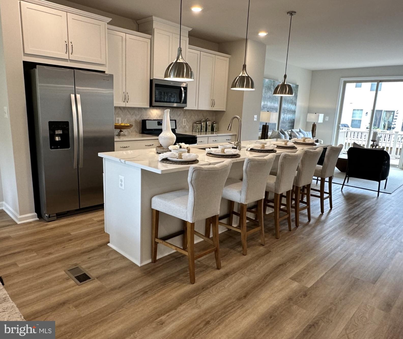 9353 BARNES LOOP