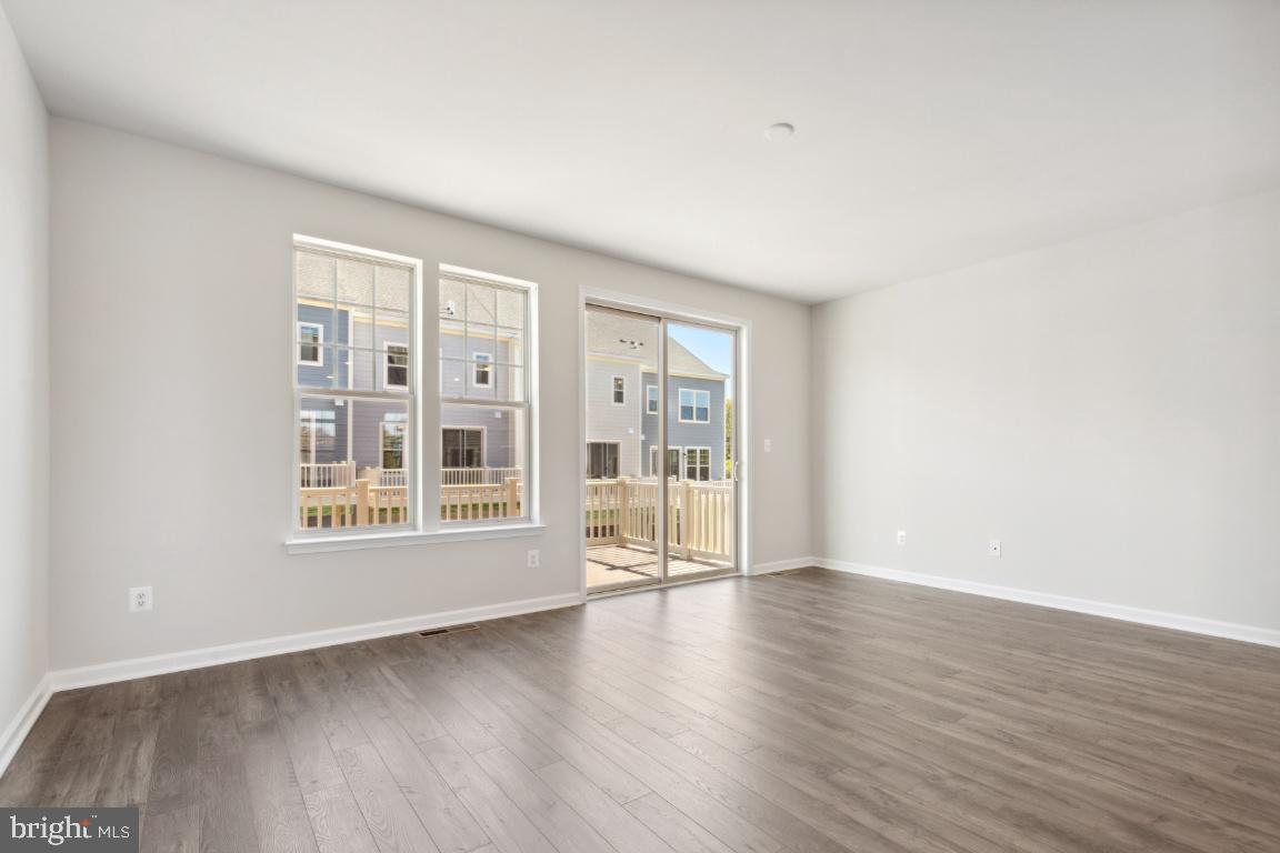 9362 Barnes Loop