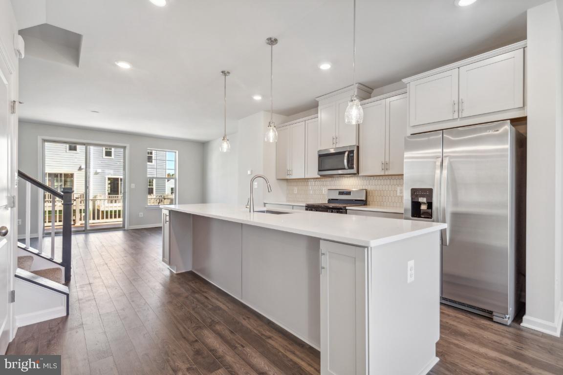 9370 Barnes Loop