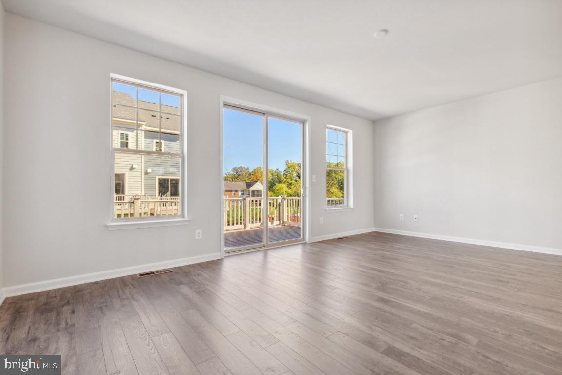 9370 Barnes Loop