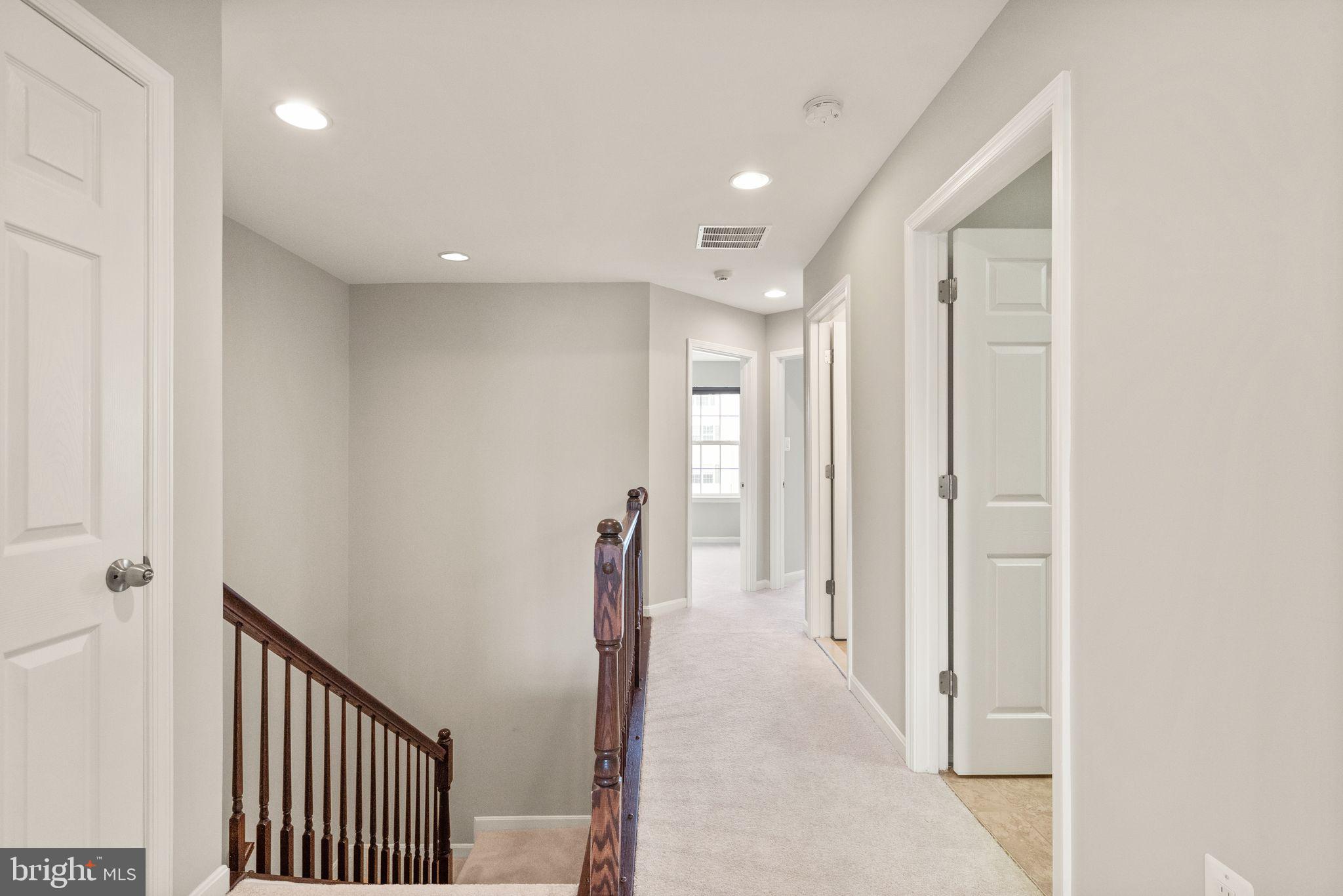 9205 Charleston DRIVE
