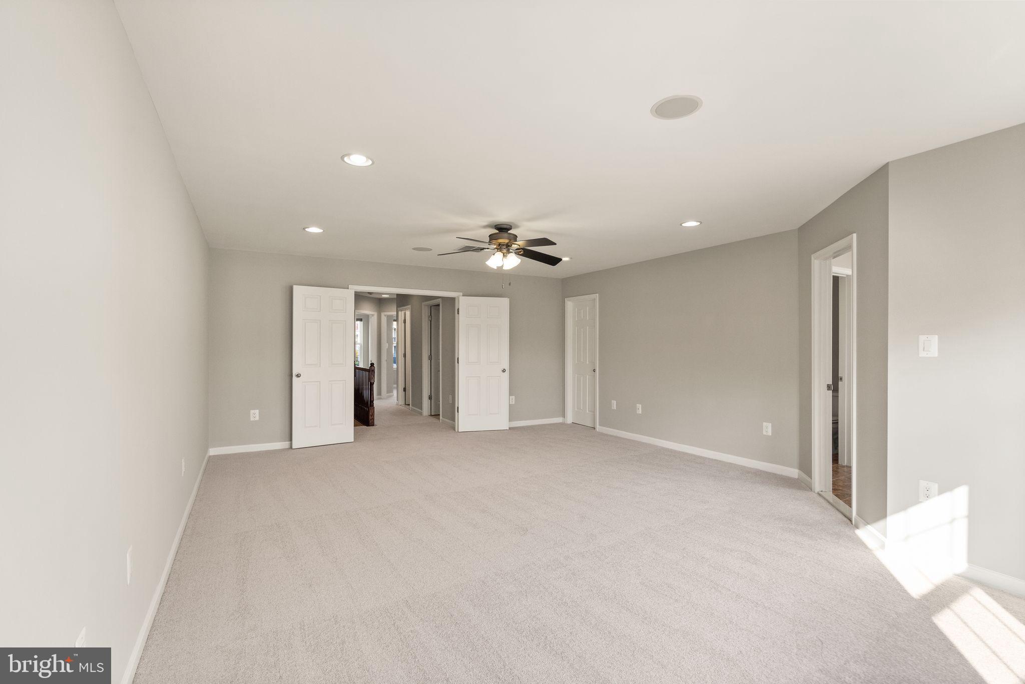 9205 Charleston DRIVE