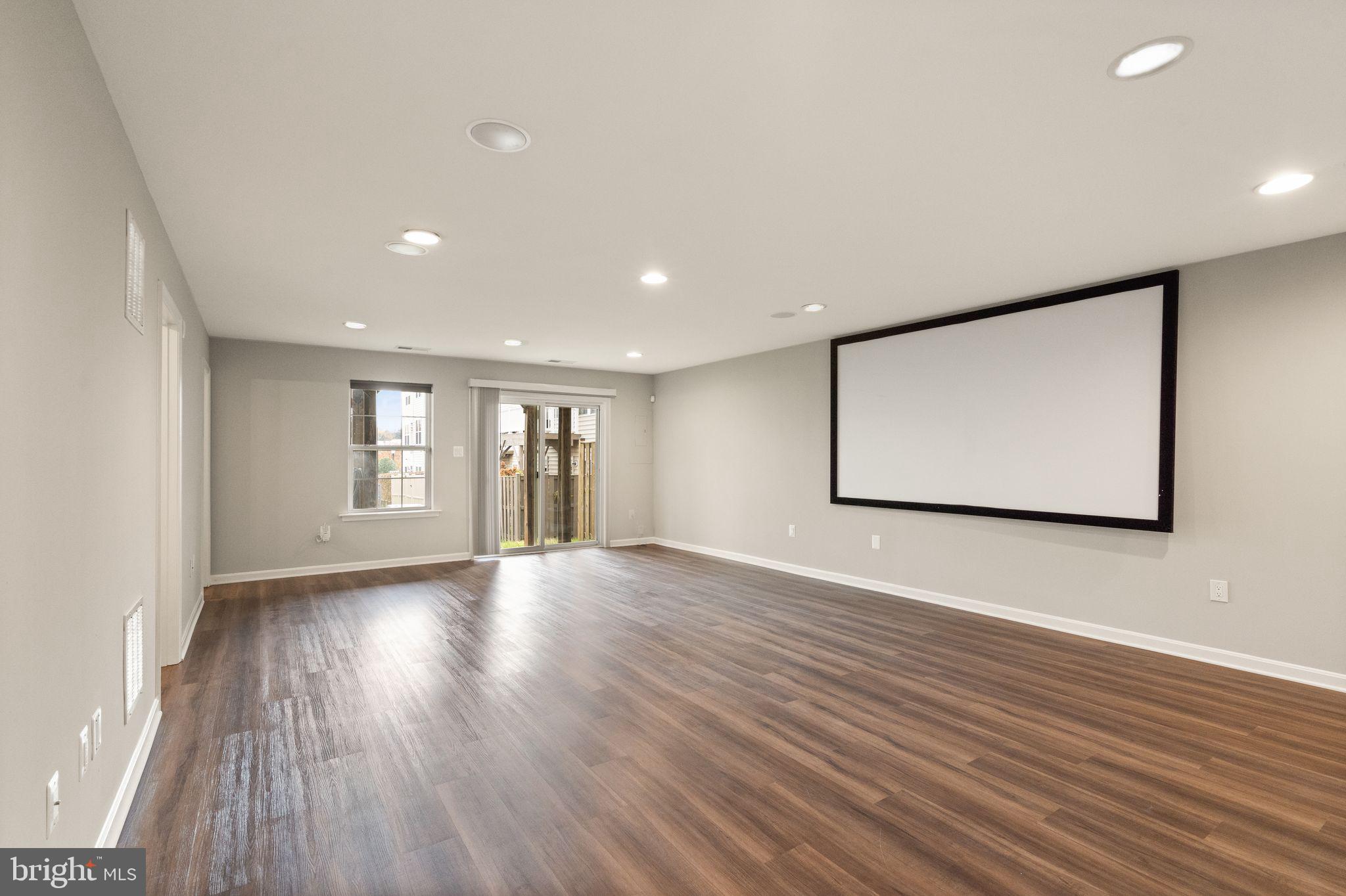 9205 Charleston DRIVE