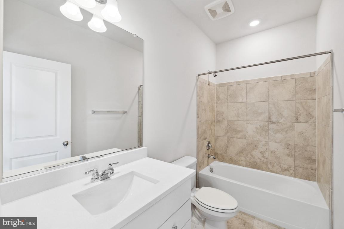 9373 Barnes LOOP