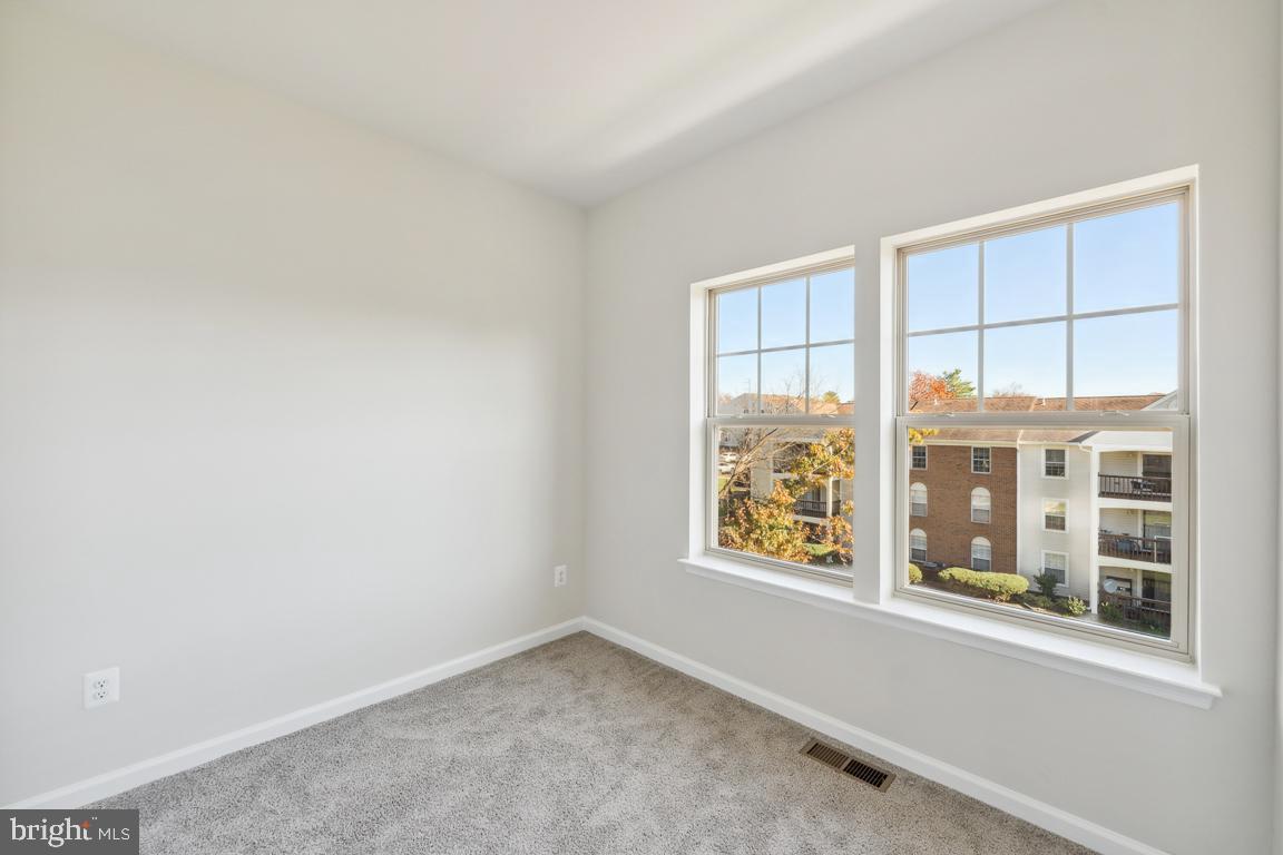 9373 Barnes LOOP
