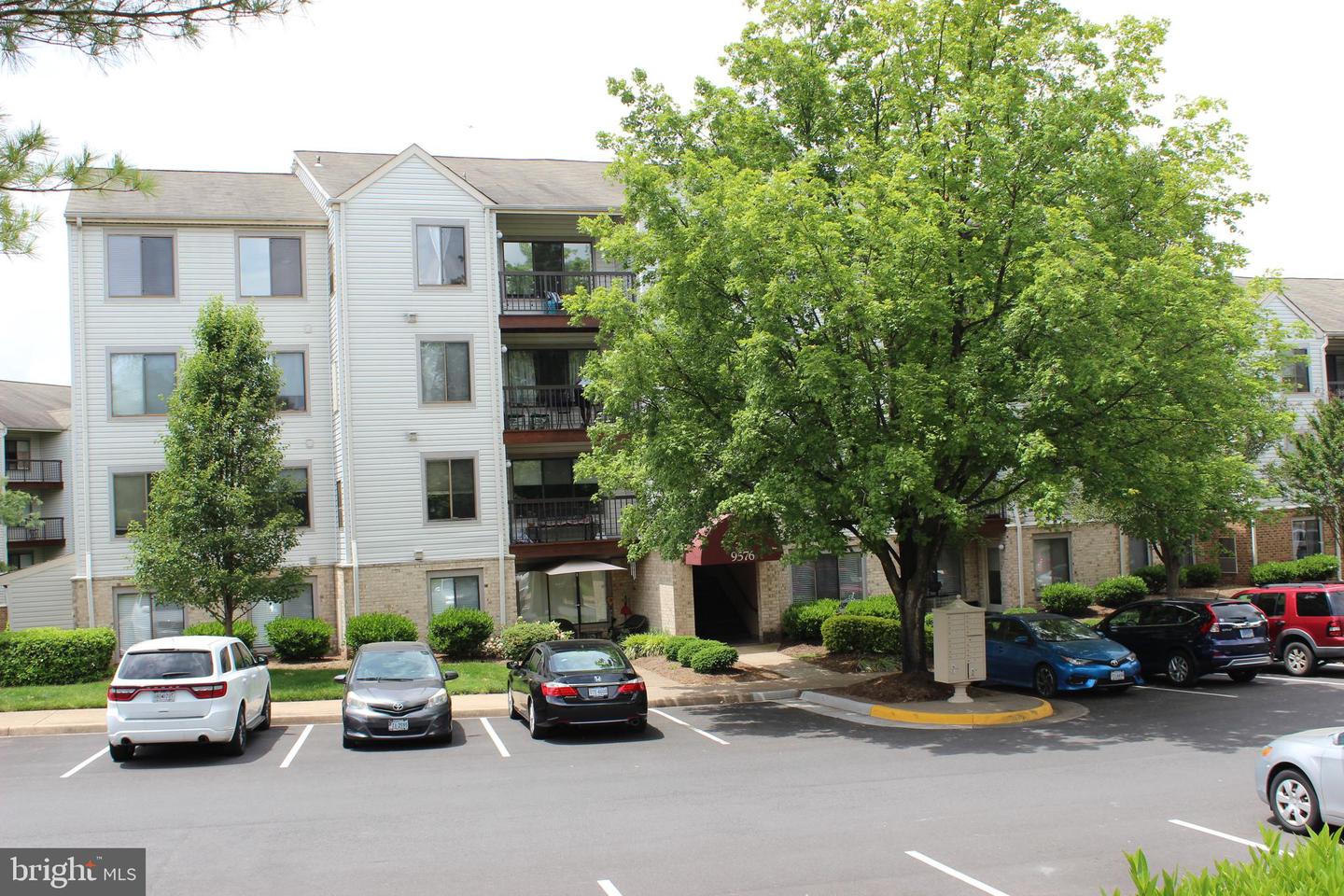 9576 Jayhawk Terrace Unit: 104