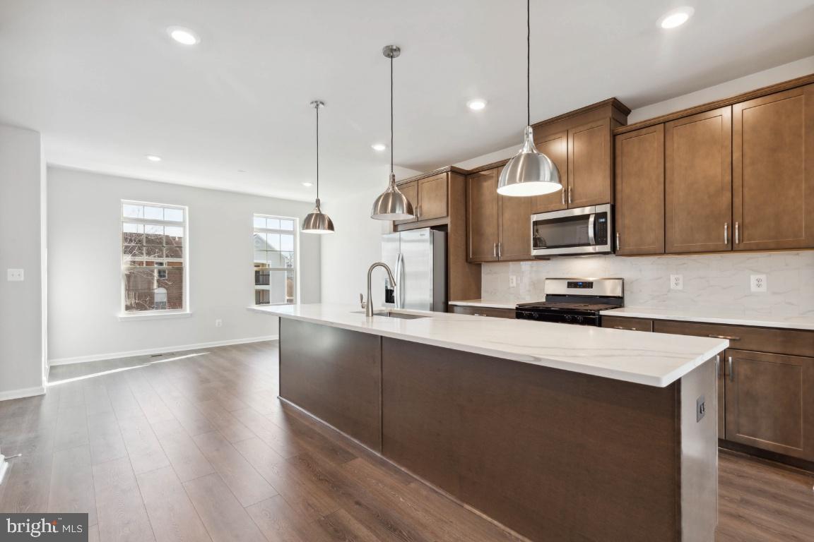 9365 Barnes Loop
