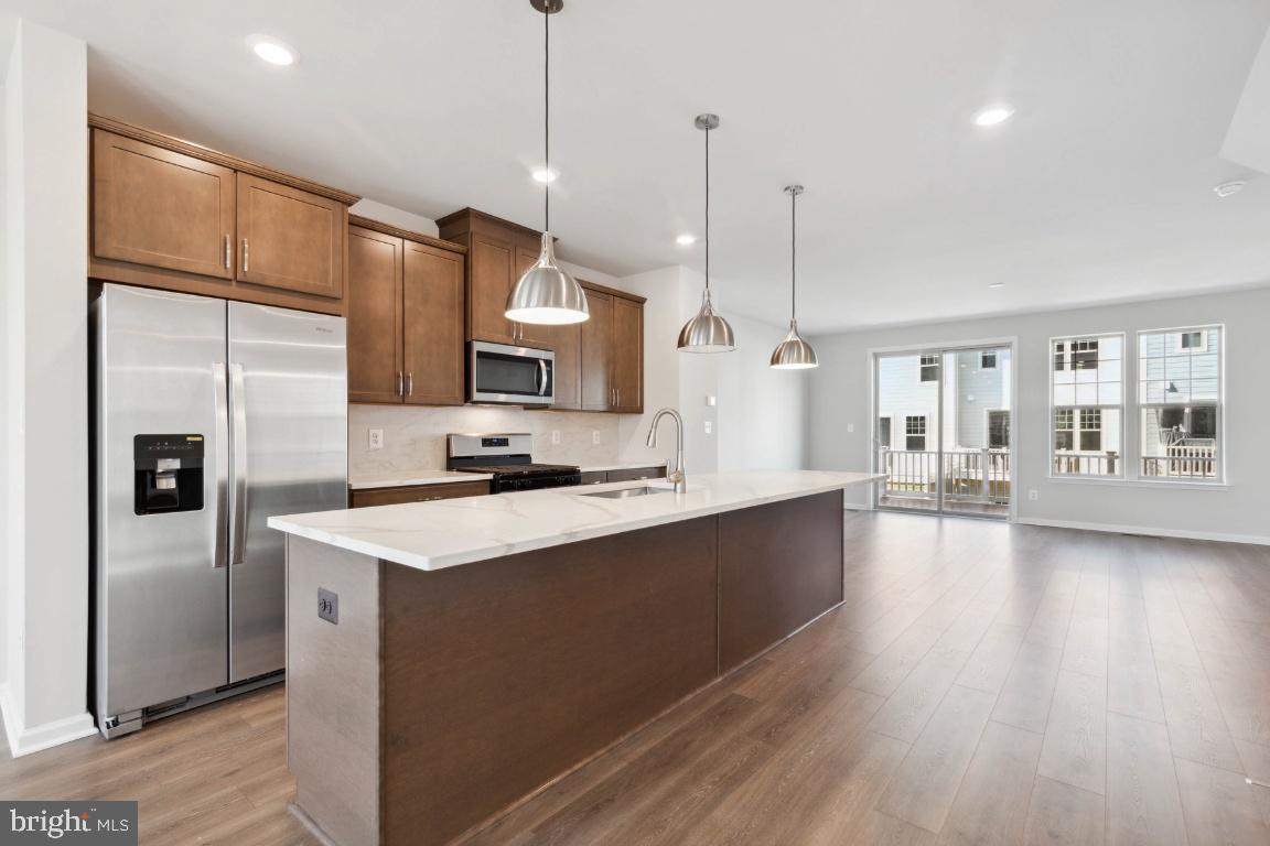 9365 Barnes Loop