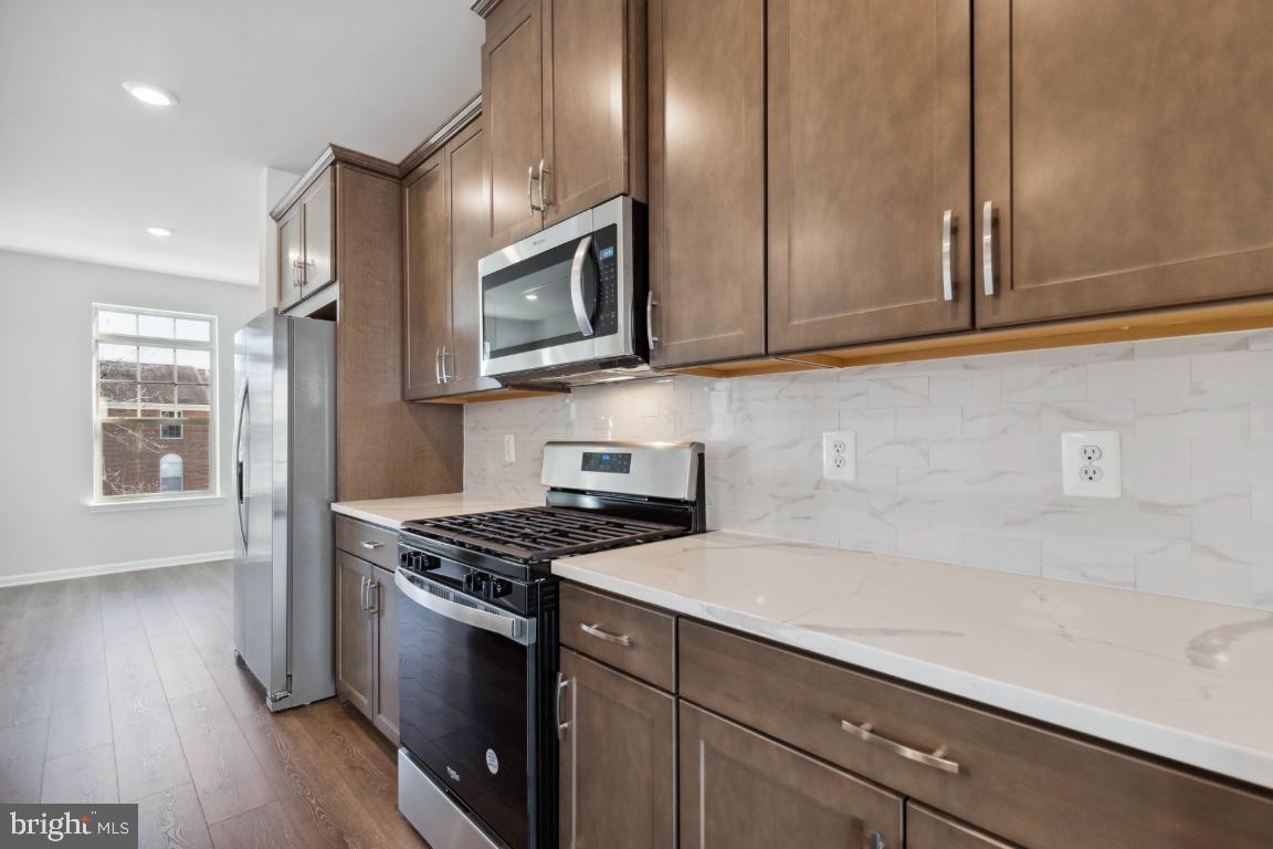 9365 Barnes Loop
