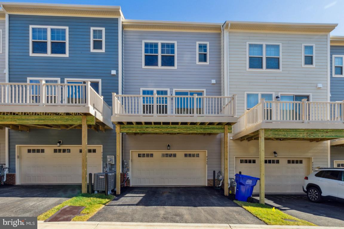 9365 Barnes Loop