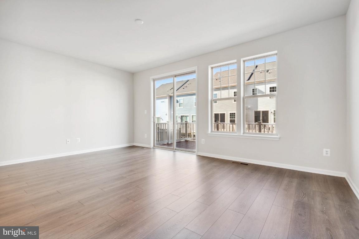 9365 Barnes Loop