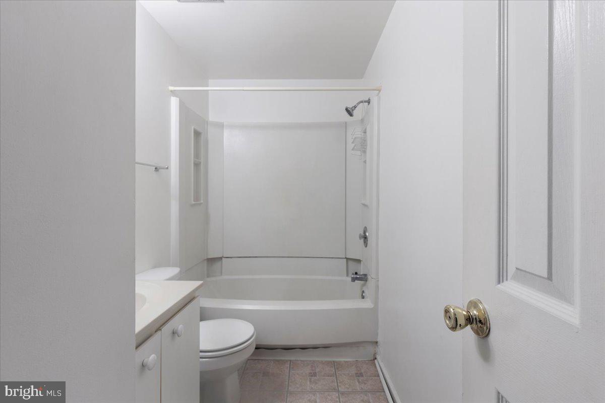 8403 Georgian Ct