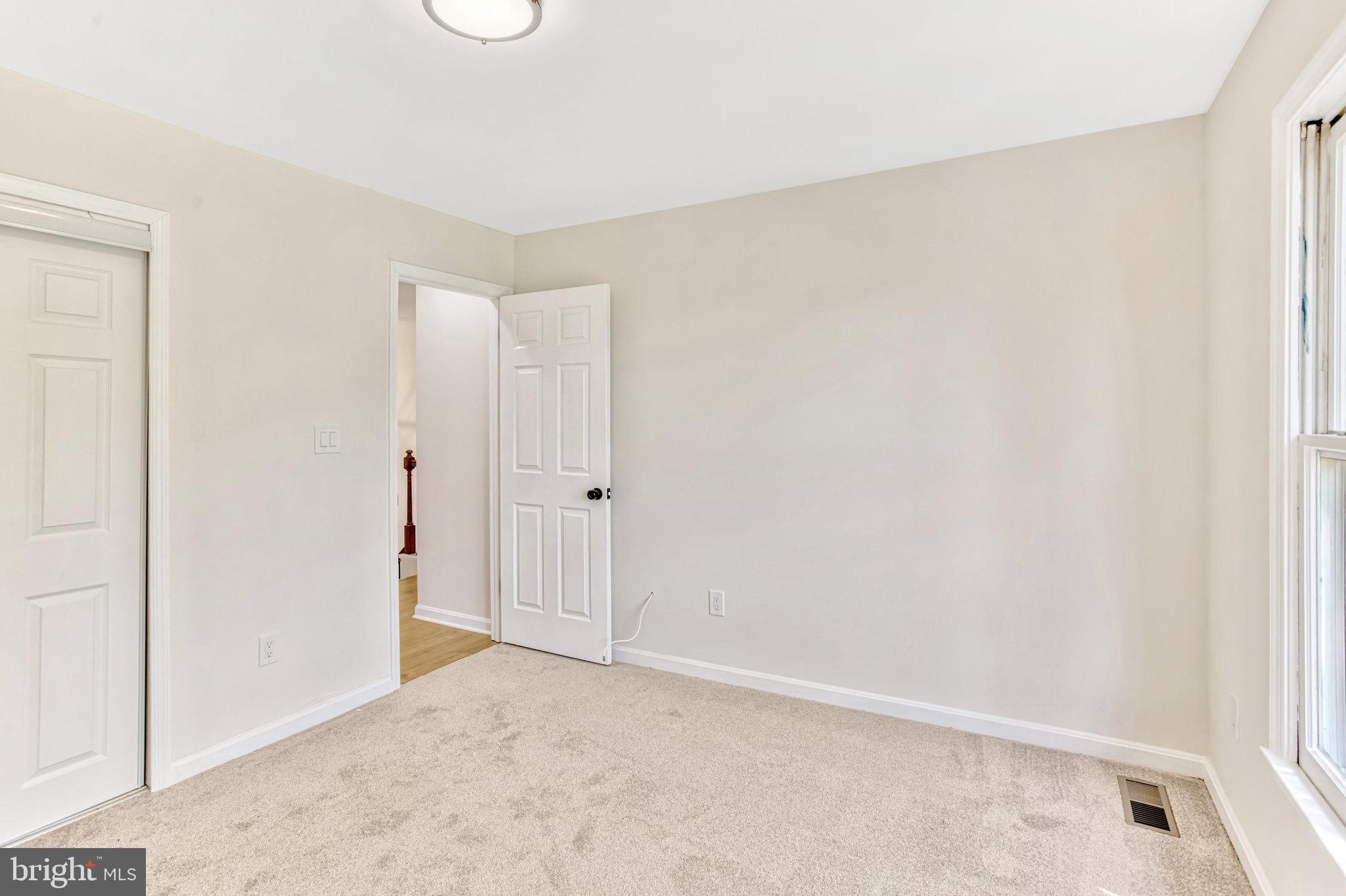 10091 Greenleaf Dr