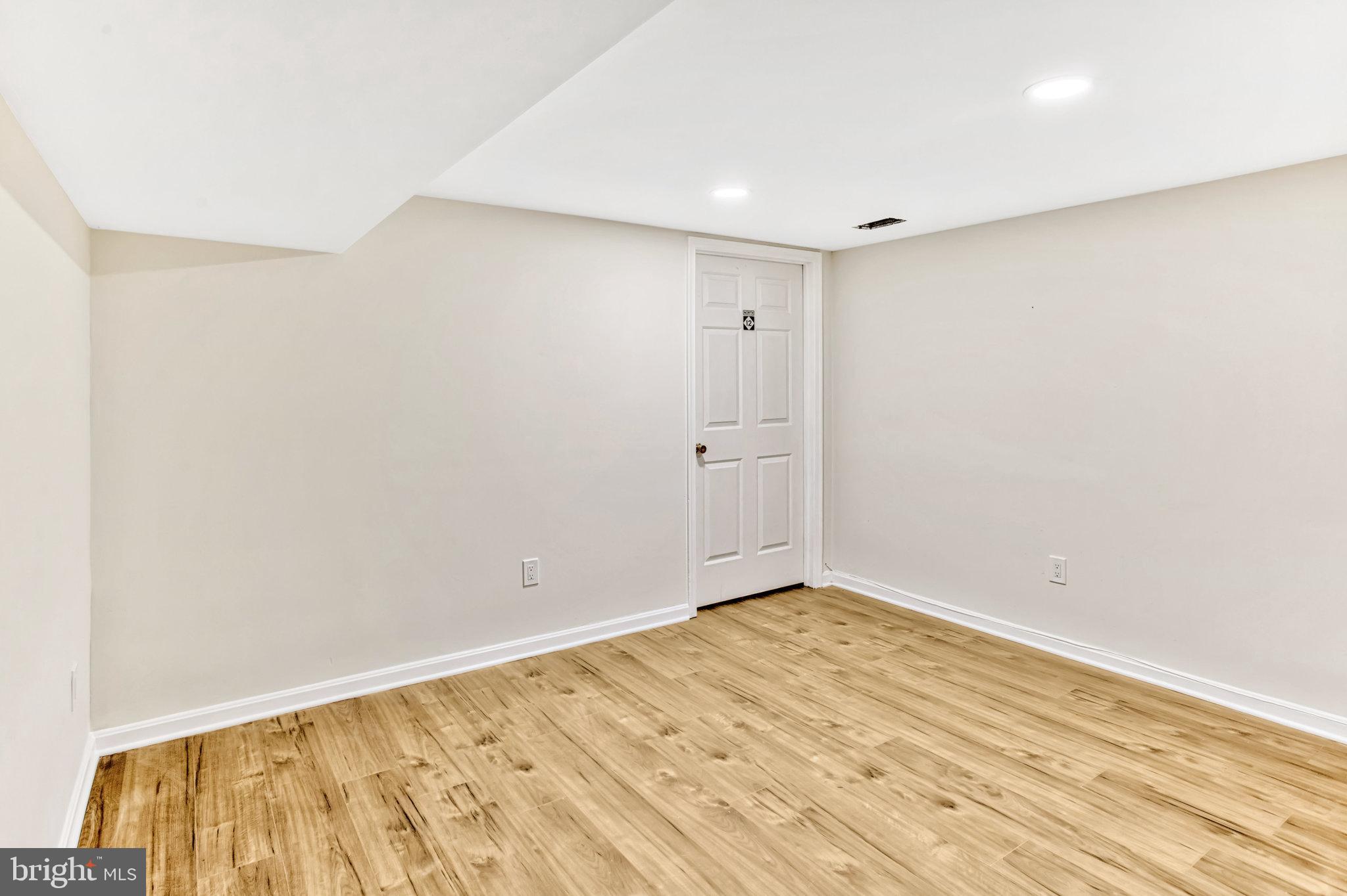10091 Greenleaf Dr