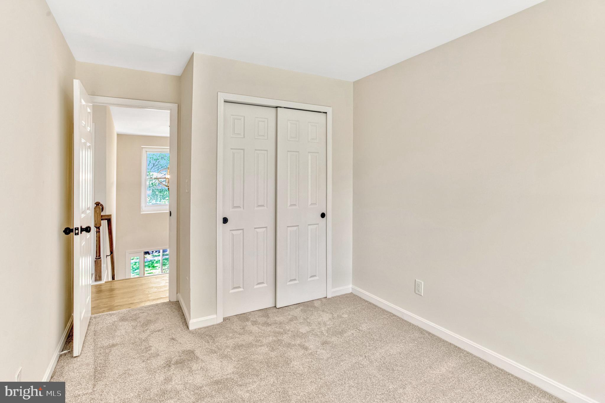 10091 Greenleaf Dr