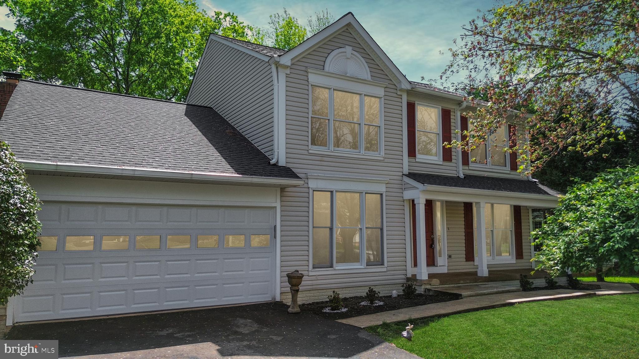 10091 Greenleaf Dr