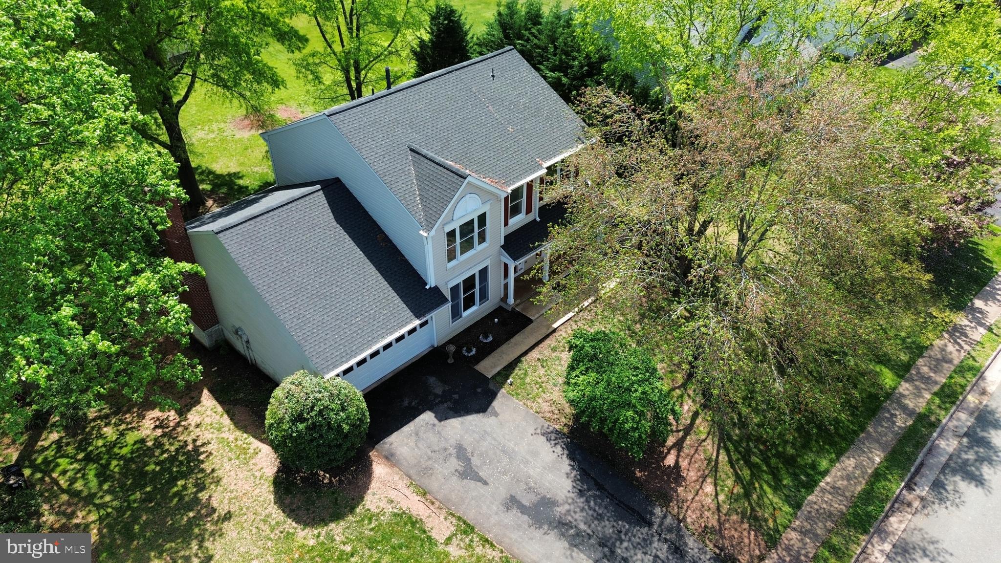 10091 Greenleaf Dr