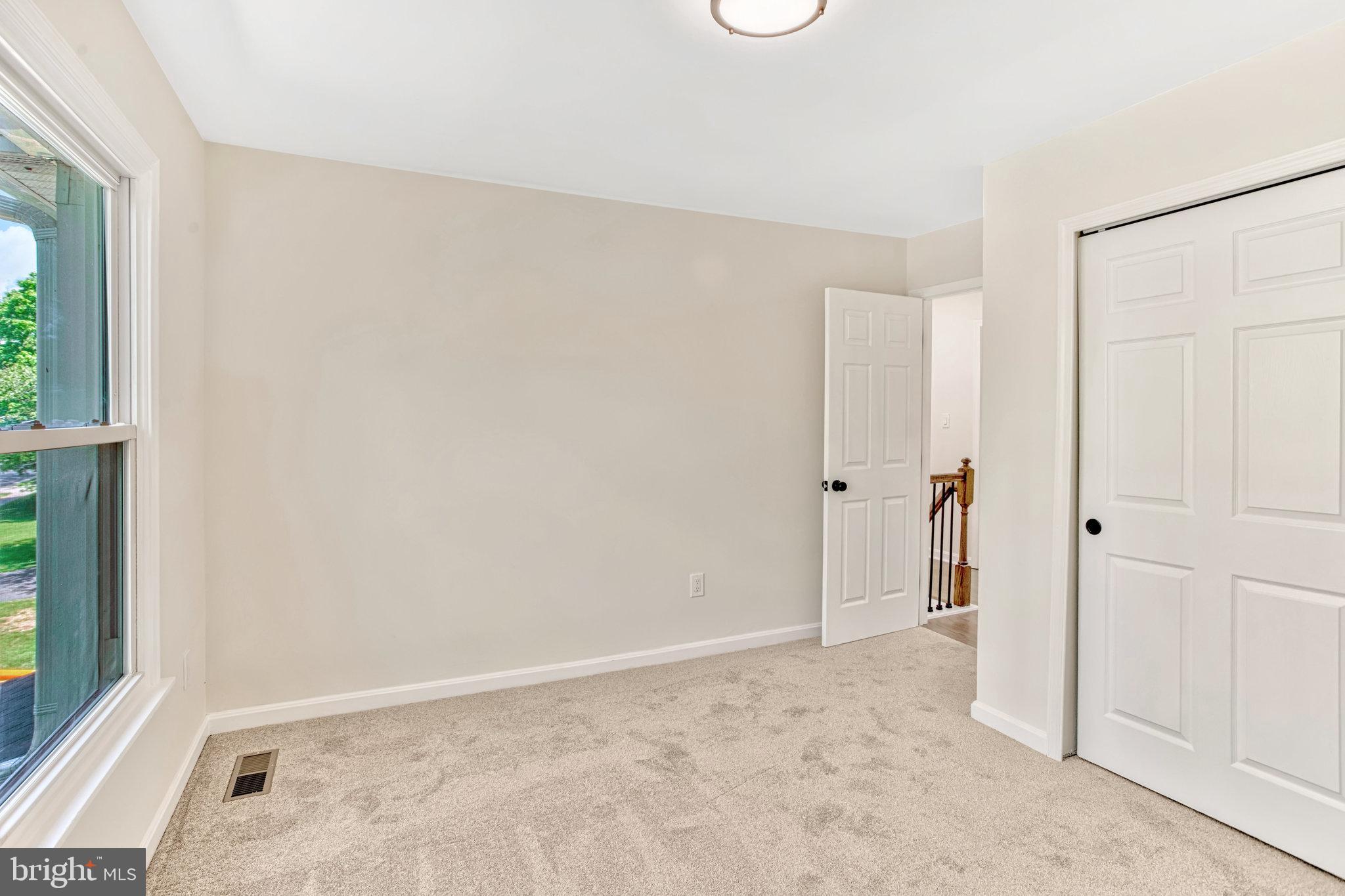 10091 Greenleaf Dr