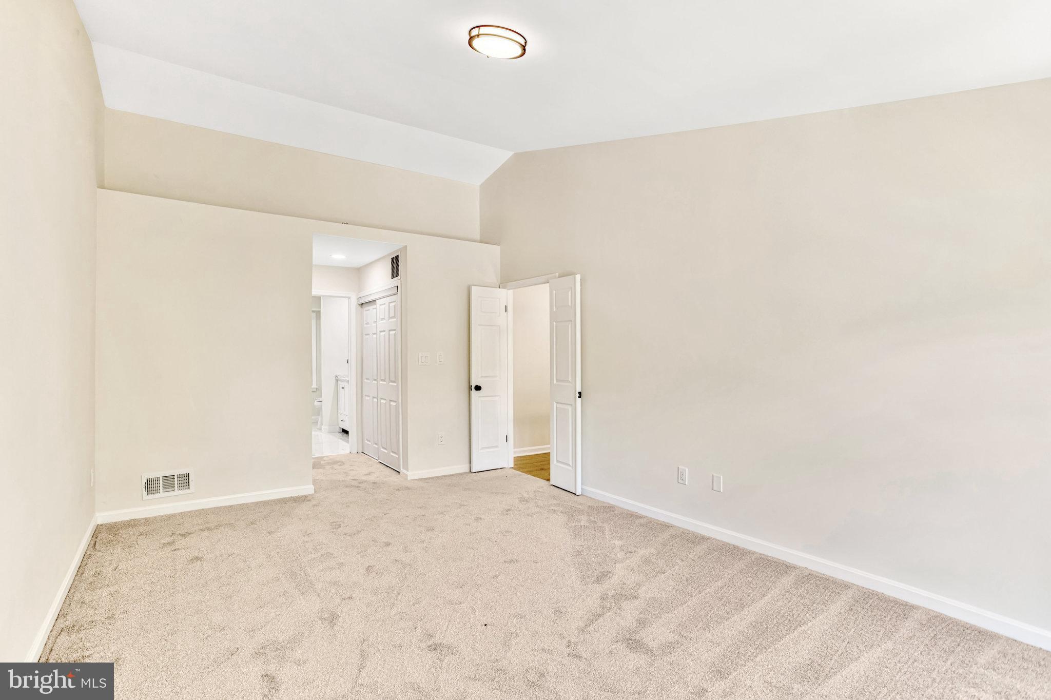 10091 Greenleaf Dr