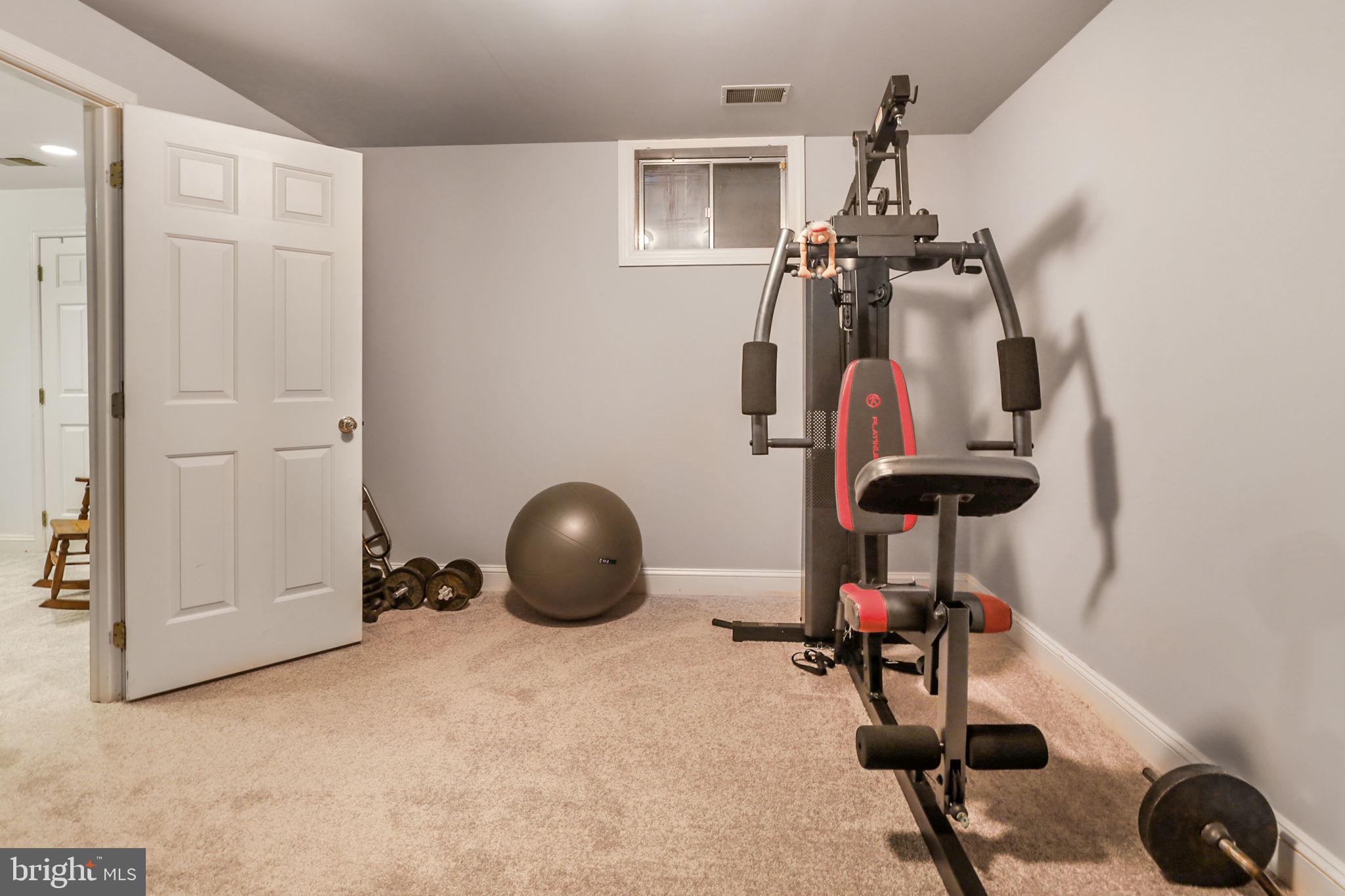 10202 Daylily Ct