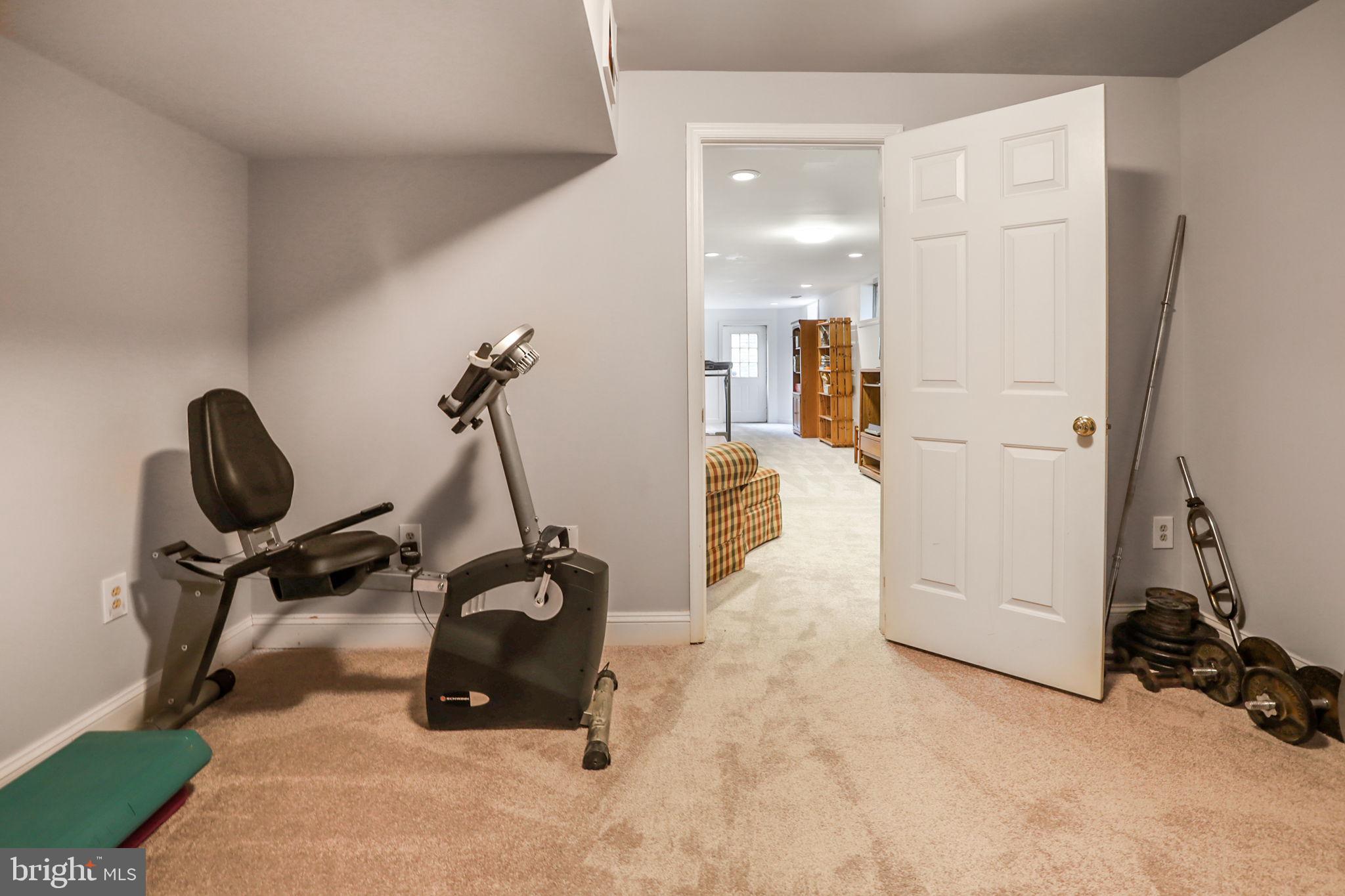 10202 Daylily Ct