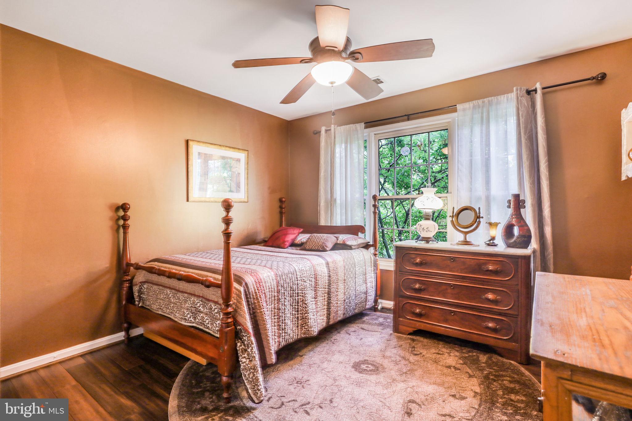 10202 Daylily Ct